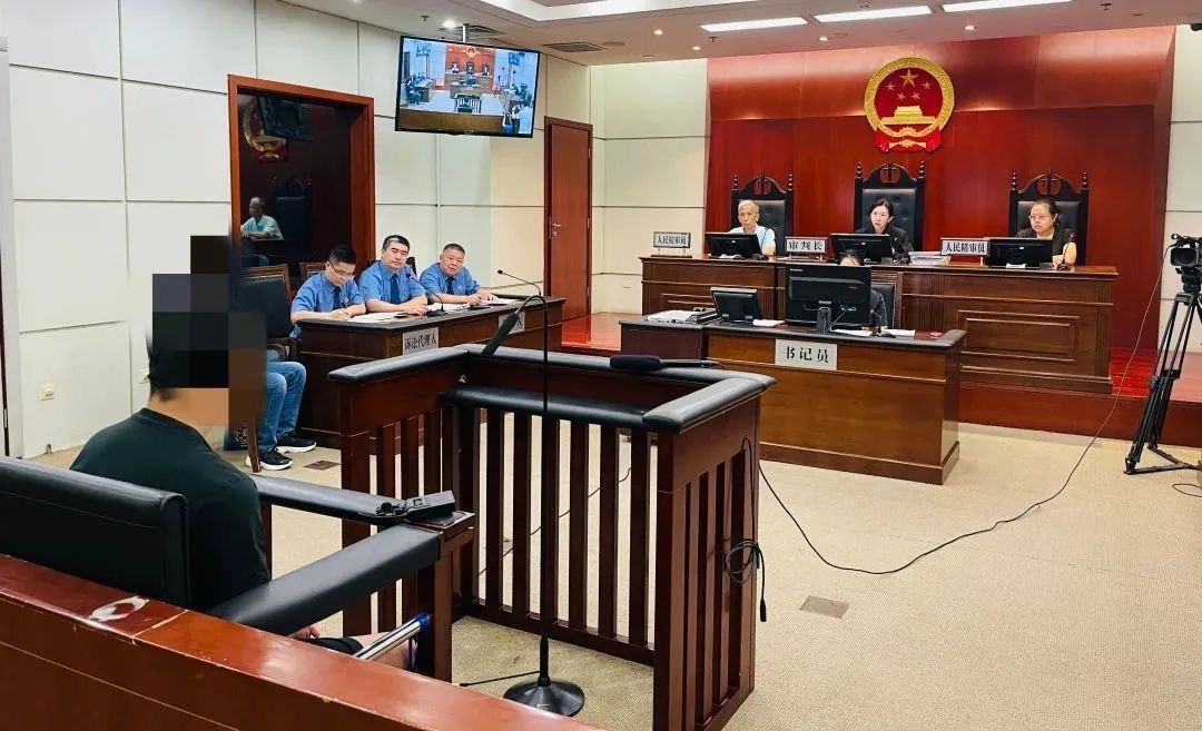 开云体育 Kaiyun.com 官网入口破坏计算机信息系统代人充值游戏币获利男子被判有期徒刑3年(图1)