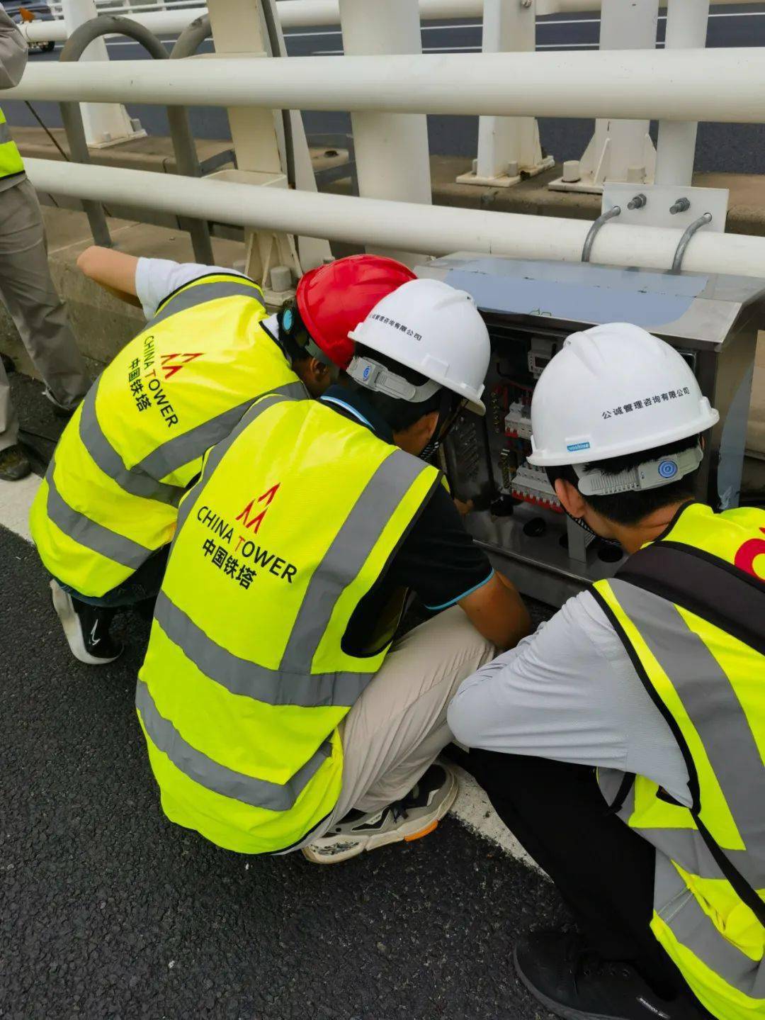 开云 开云体育平台上海长江大桥基本实现5G信号全覆盖的背后(图2)