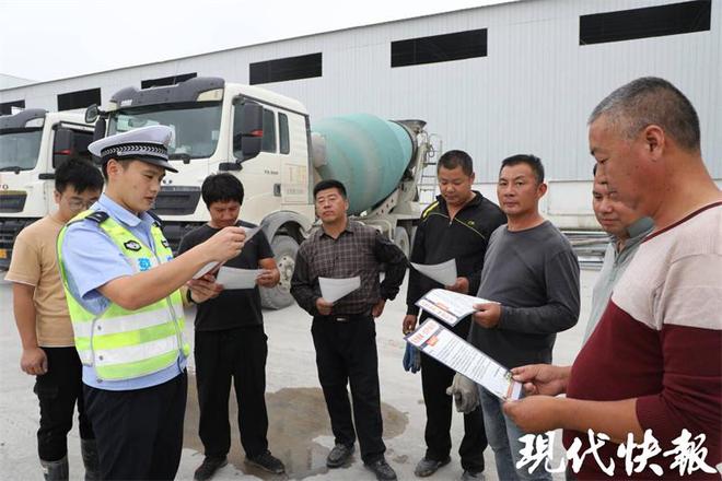 节日我在岗｜盐城辅警7年后逆袭成民警：肩上担子更重了开云体育 开云平台(图4)