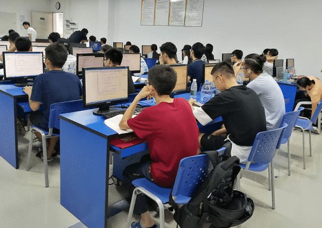 官方点名的本科“绿牌”专业前景乐观没就开云体育 Kaiyun.com 官网入口业难困扰考生要有数(图3)