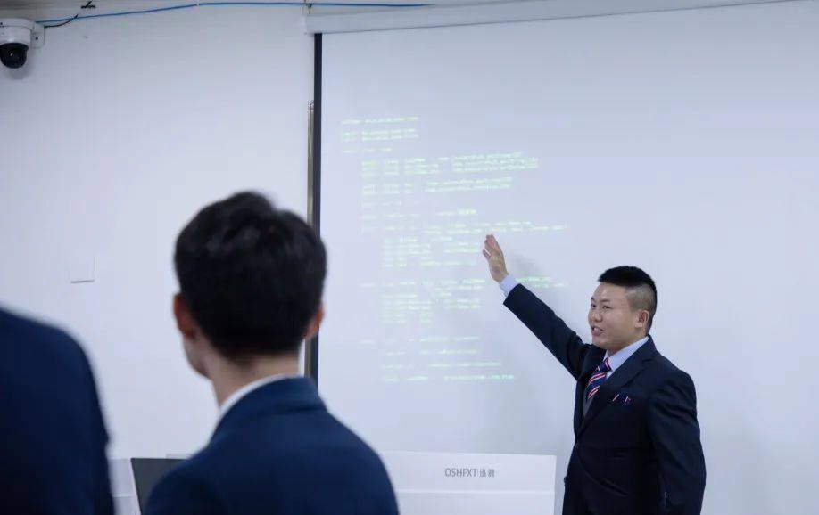 开云 开云体育官网绵阳飞行职业学院丨计算机应用技术：大数据时代风口专业前景与「钱景」并存(图3)